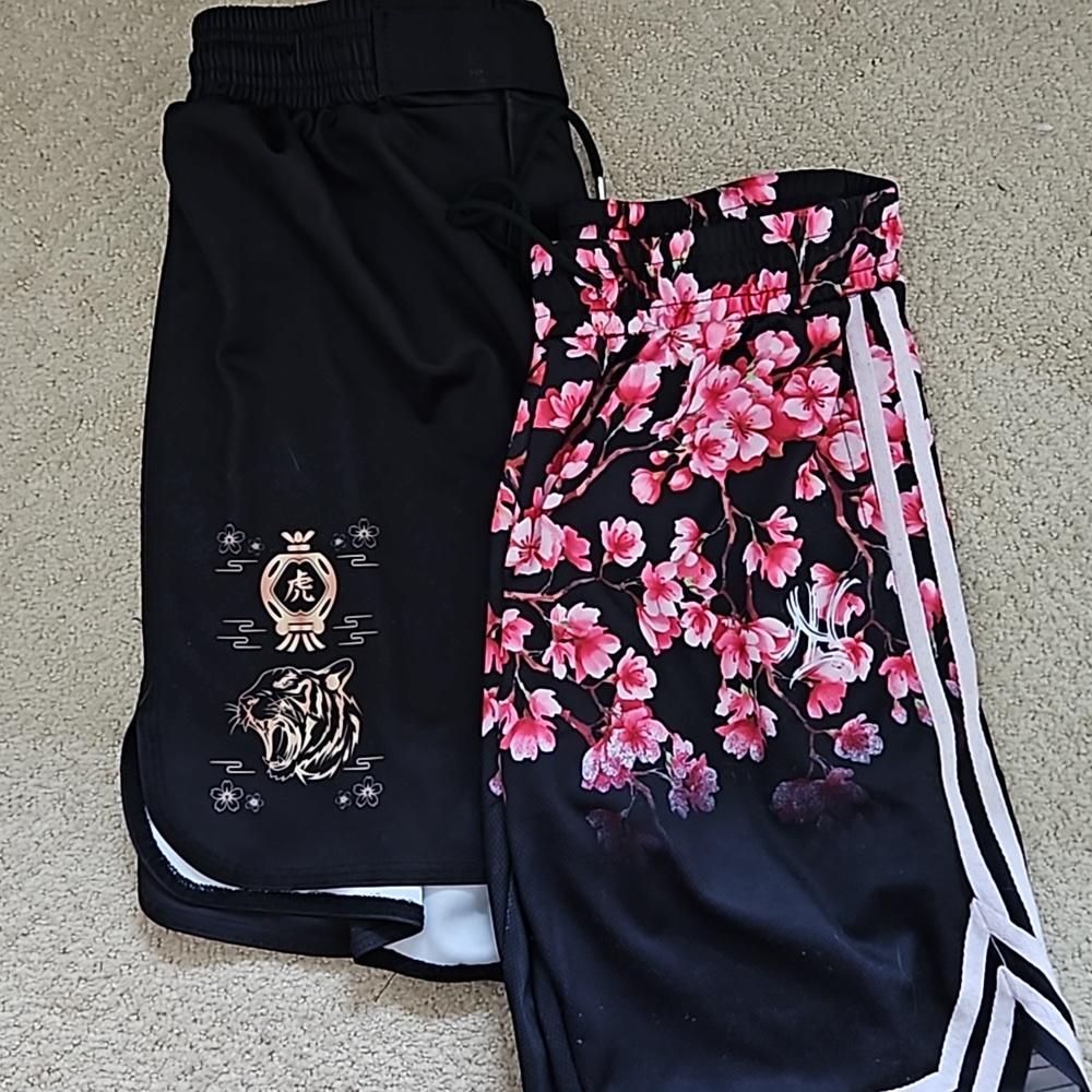 Notorious Lift CNY short set